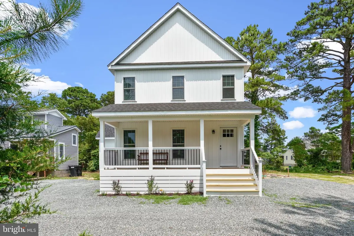 5421 & 5423 Deep Hole Rd, Chincoteague Island, VA 23336 - Image #1