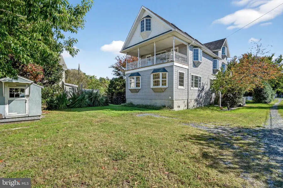 6045 Tarr St, Chincoteague Island, VA 23336 - Image #3