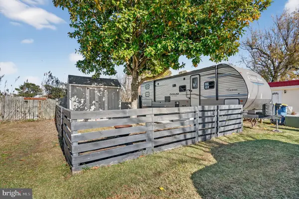 8061 Mire Pond One, CHINCOTEAGUE, VA 23336