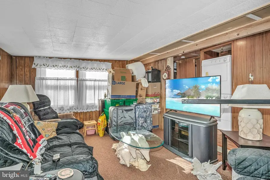 5372 Mccleary Dr, Chincoteague Island, VA 23336 - Image #3