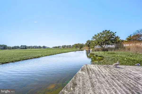 6570 Coachs Ln #111, CHINCOTEAGUE ISLAND, VA 23336