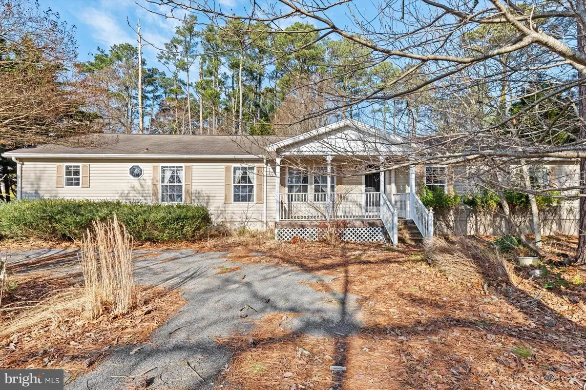 37335 Sea Winds Ct, Greenbackville, VA 23356 - #1