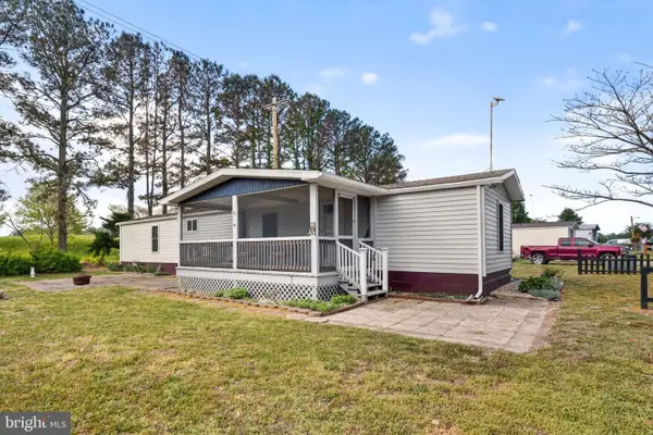 33238 Evergreen Dr, NEW CHURCH, VA 23415