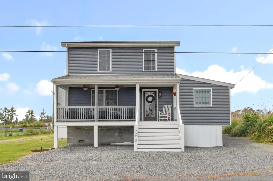 7210 Bunting Rd, Chincoteague Island, VA 23336 - #2
