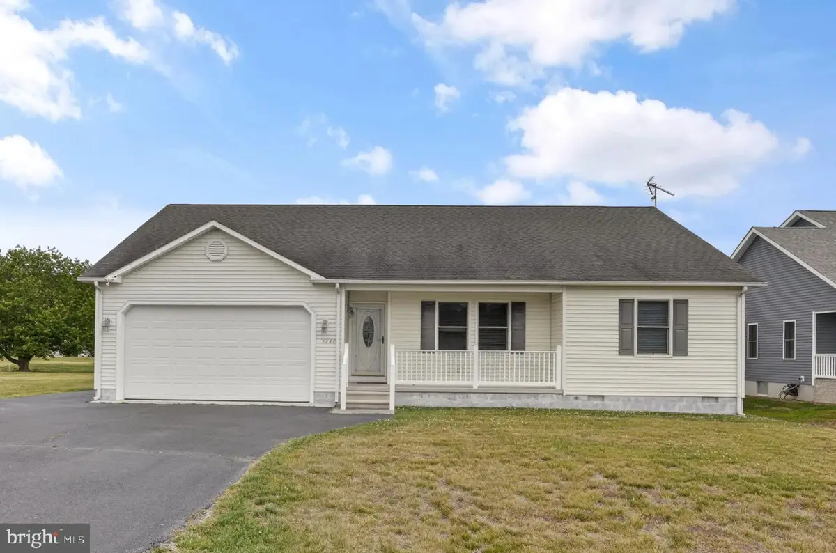 3346 Navigator Dr, Greenbackville, VA 23356 - #1