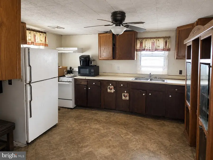 15260 Bayside Dr, Bloxom, VA 23308 - #3