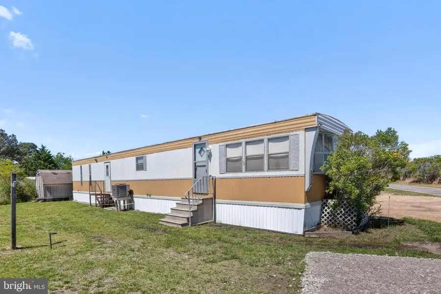8284 Sea Bird Dr, Chincoteague Island, VA 23336 - #2