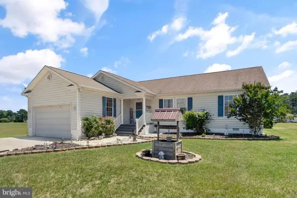 2353 Yardarm Dr, GREENBACKVILLE, VA 23356