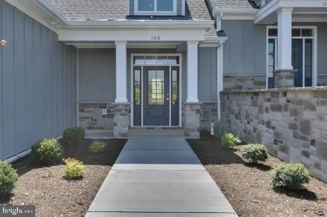 106 Old Oaks Dr, Fishersville, VA 22939 - Image #3