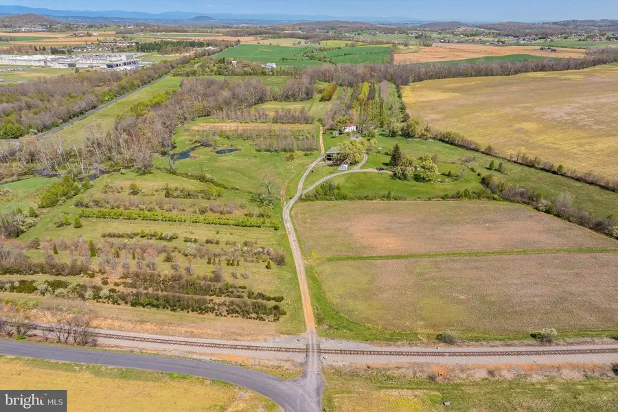 514 Lipscomb Rd, Stuarts Draft, VA 24477 - Image #3