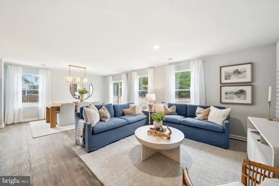 279 Heather Ln, Staunton, VA 24401 - Image #2