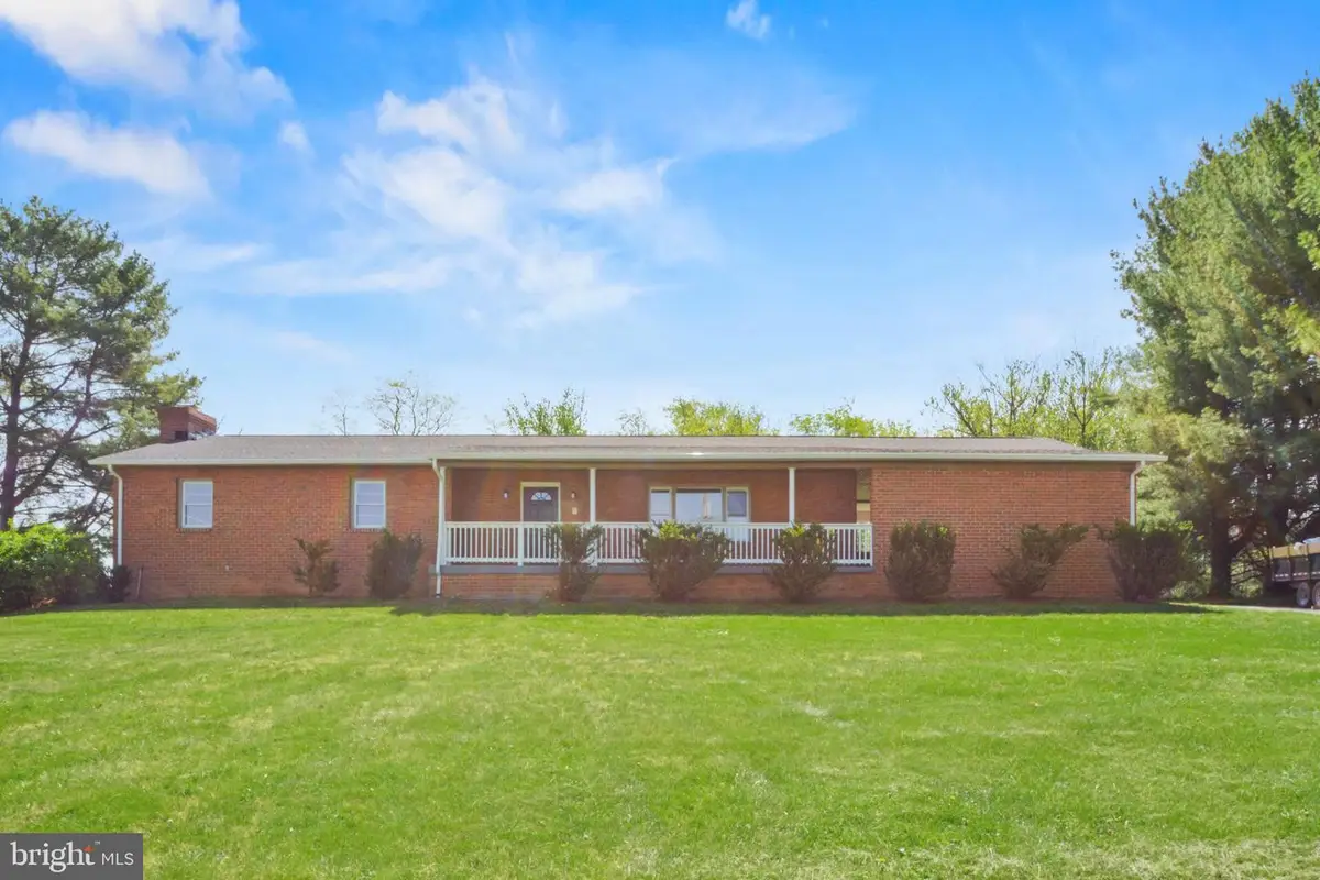 40 Troxell Ln, Staunton, VA 24401 - #1