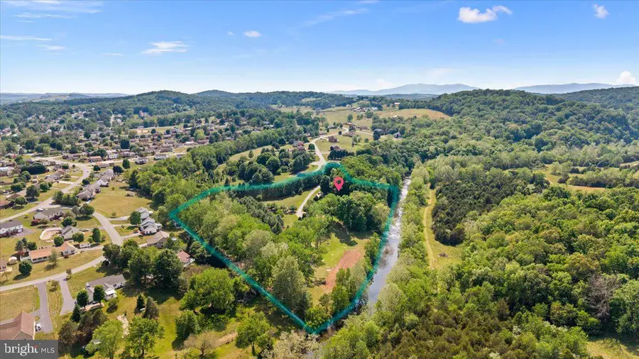 356 River View Dr, Verona, VA 24482 - #2