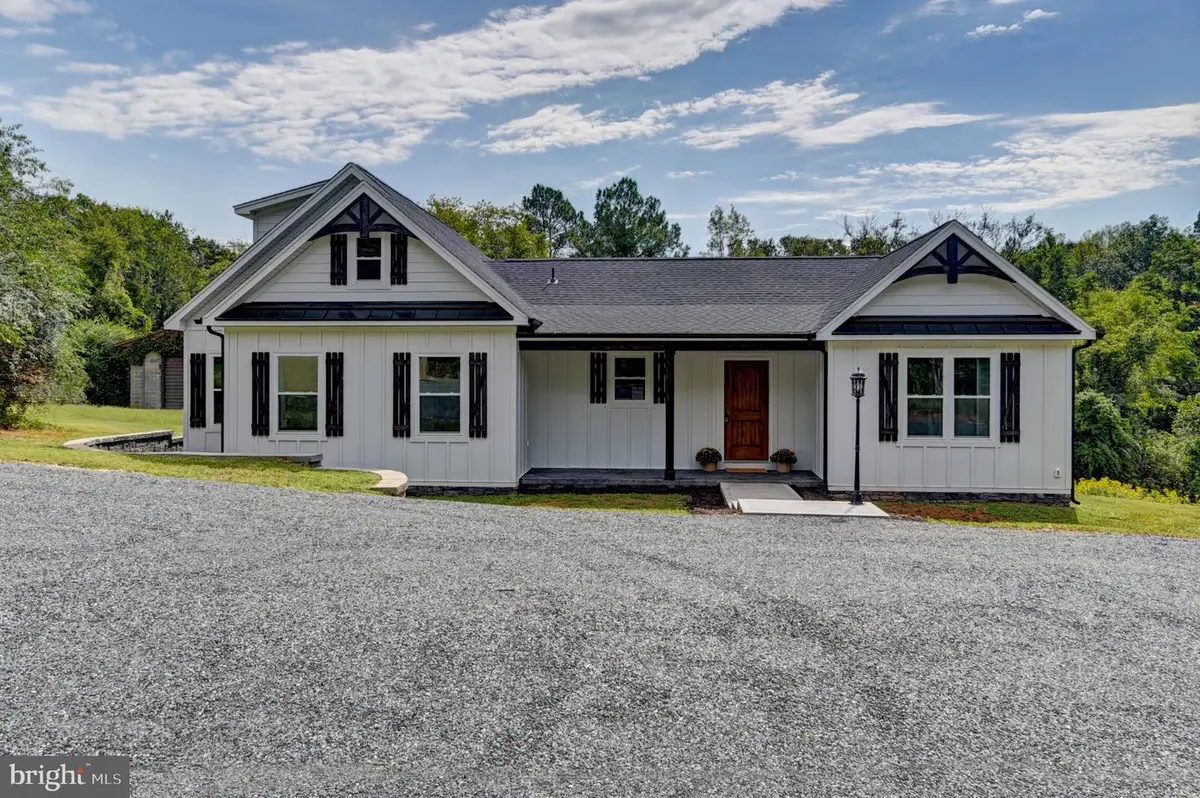 577 S Main St, Amherst, VA 24521 - #1