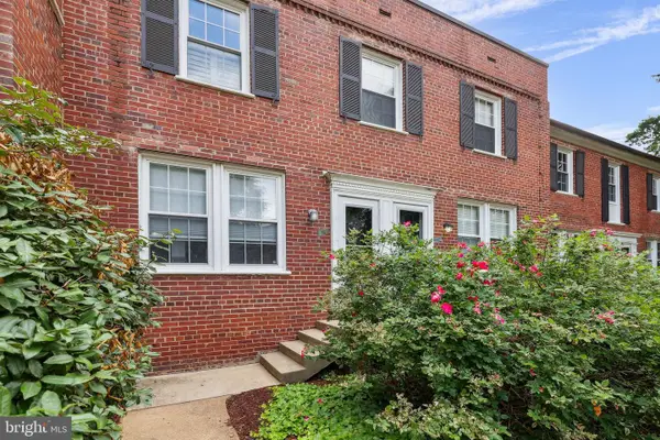 2600 16th St S #711, ARLINGTON, VA 22204