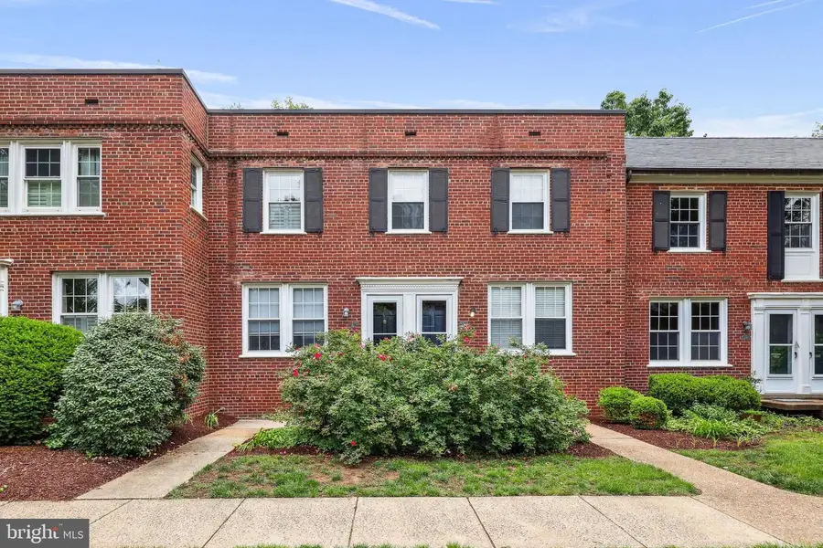 2600 16th St S #711, Arlington, VA 22204 - Image #2