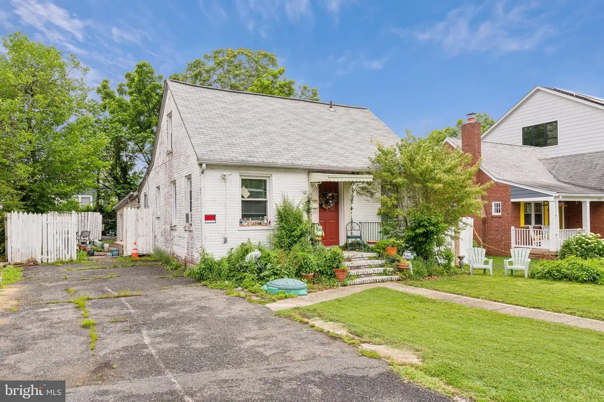 1019 21st St S, Arlington, VA 22202 - Image #1