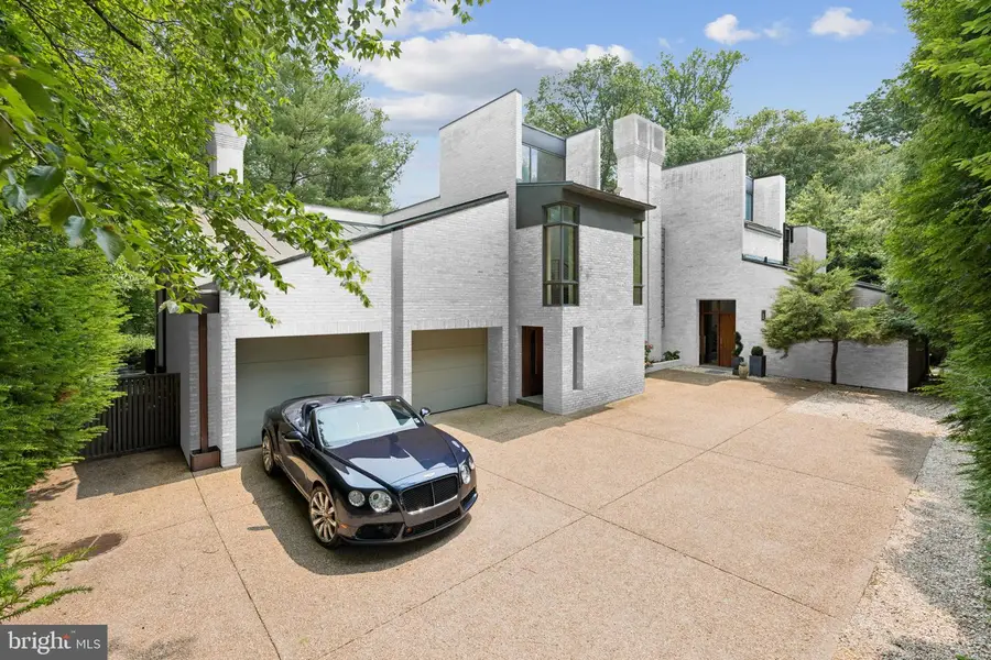 400 Chain Bridge, McLean, VA 22101 - Image #2