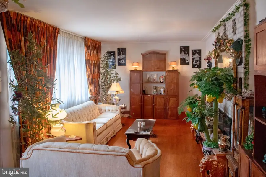 526 S Carlin Springs Rd, Arlington, VA 22204 - Image #3