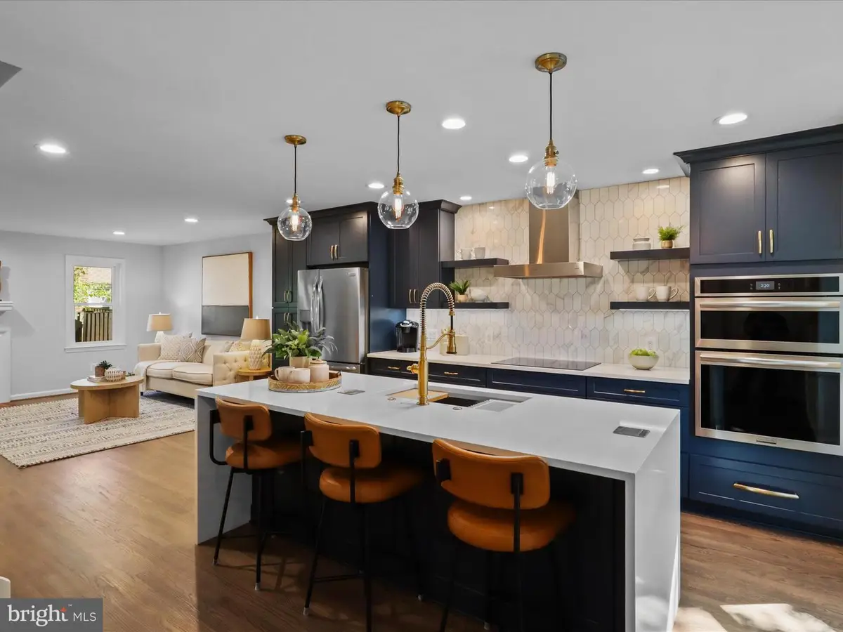 843 N Greenbrier St, Arlington, VA 22205 - Image #1