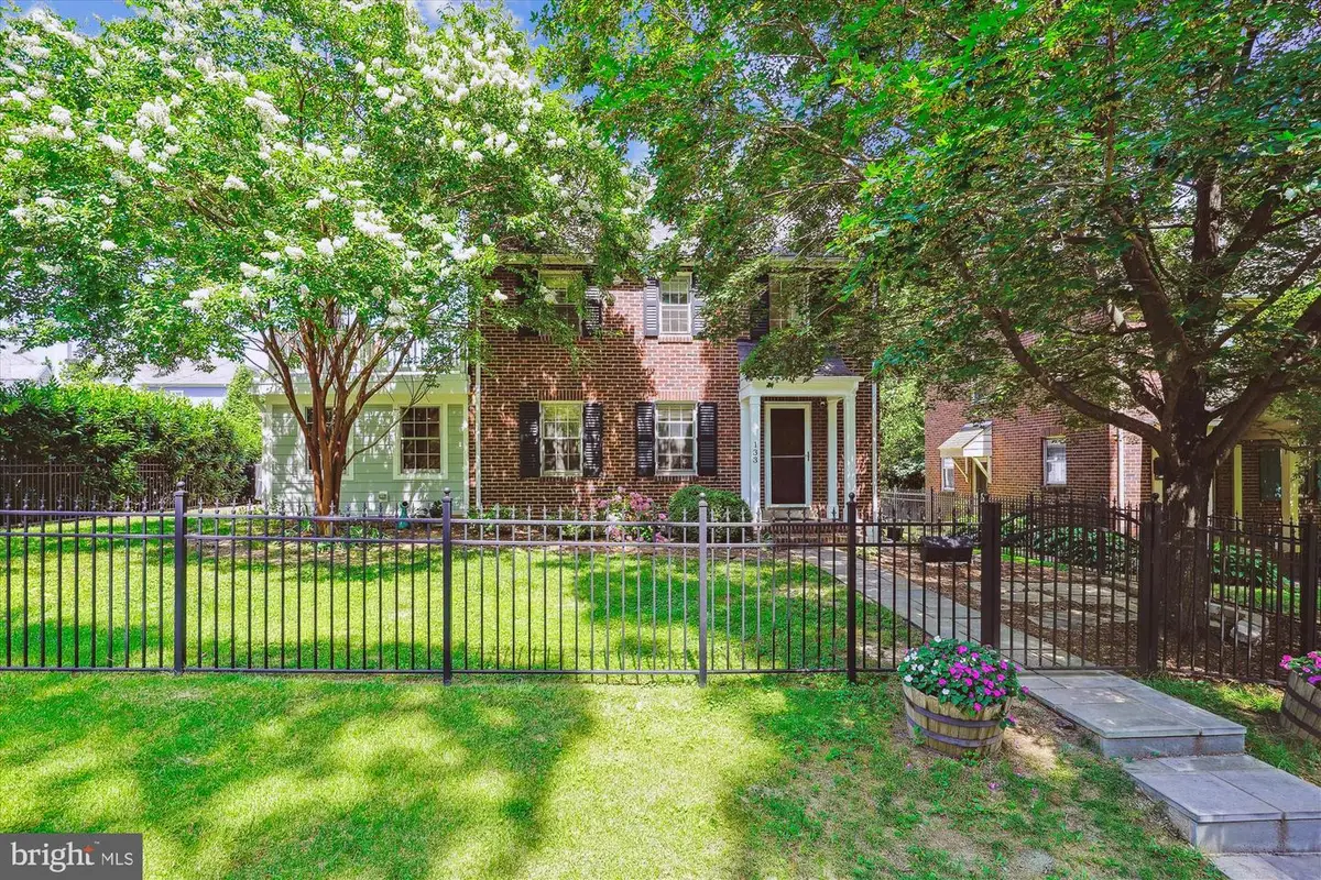 133 N Highland St N, Arlington, VA 22201 - Image #1