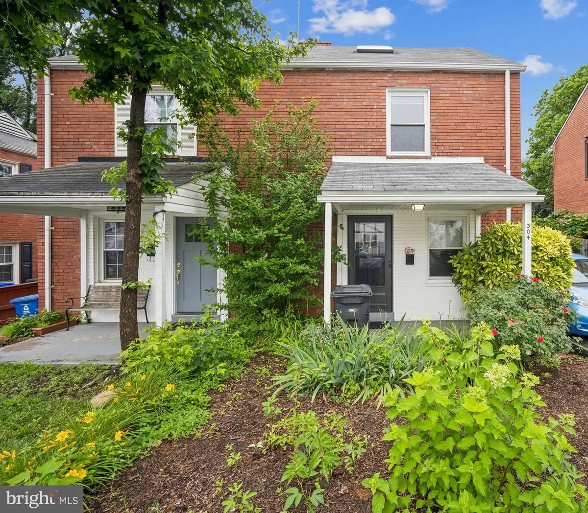 304 S Veitch St, Arlington, VA 22204 - Image #1