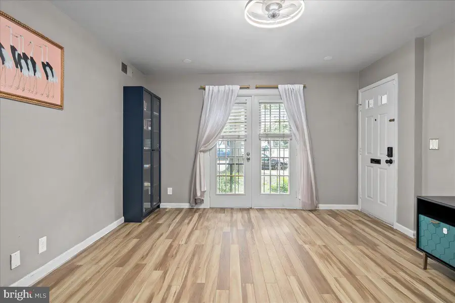 2833 S Wakefield St #c, Arlington, VA 22206 - Image #3