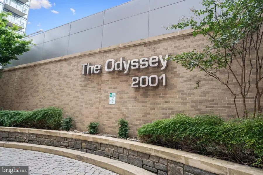 2001 15th St N #306, Arlington, VA 22201 - Image #2