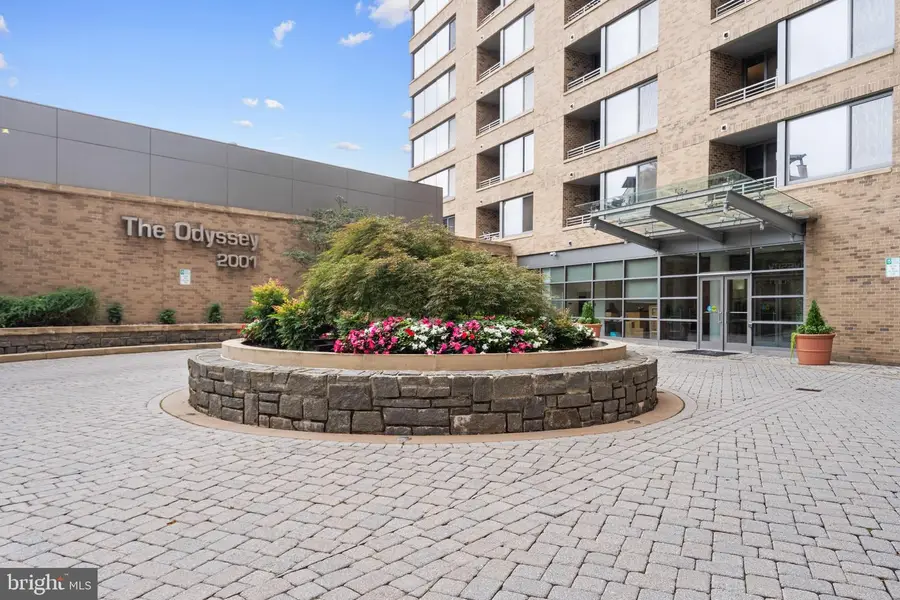 2001 15th St N #306, Arlington, VA 22201 - Image #3