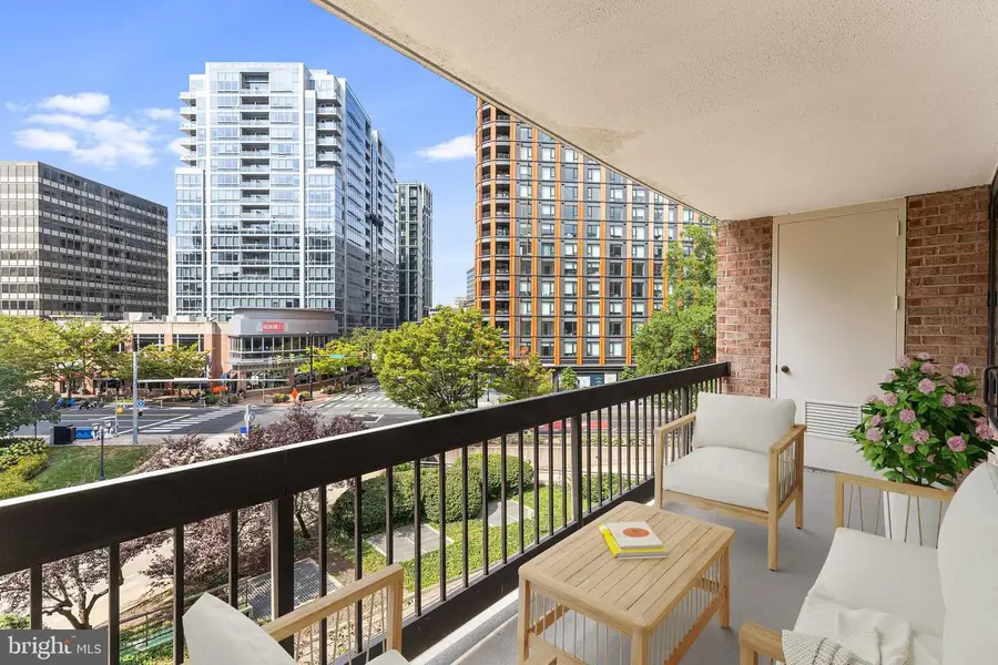 1805 Crystal Dr #318s, Arlington, VA 22202 - Image #2