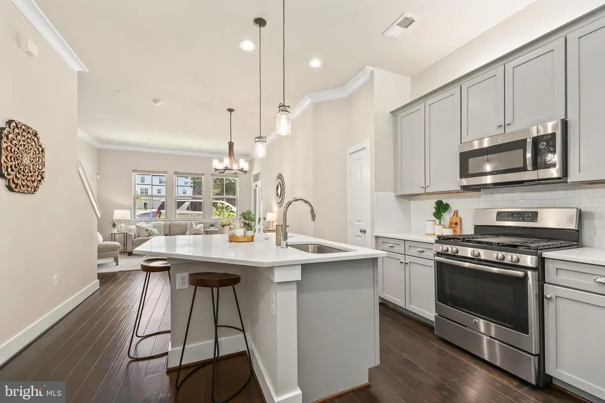 1334 S Quinn St, Arlington, VA 22204 - Image #1