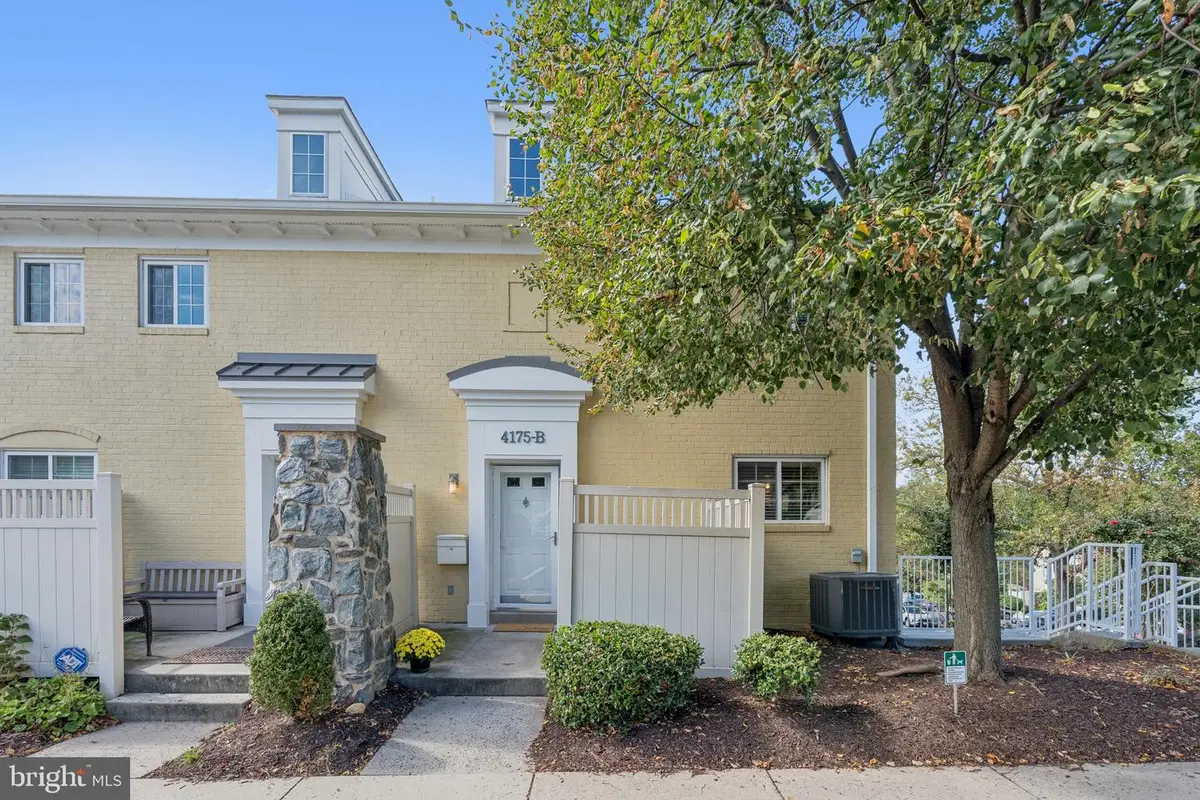 4175 S Four Mile Run Dr #b, Arlington, VA 22204 - #1