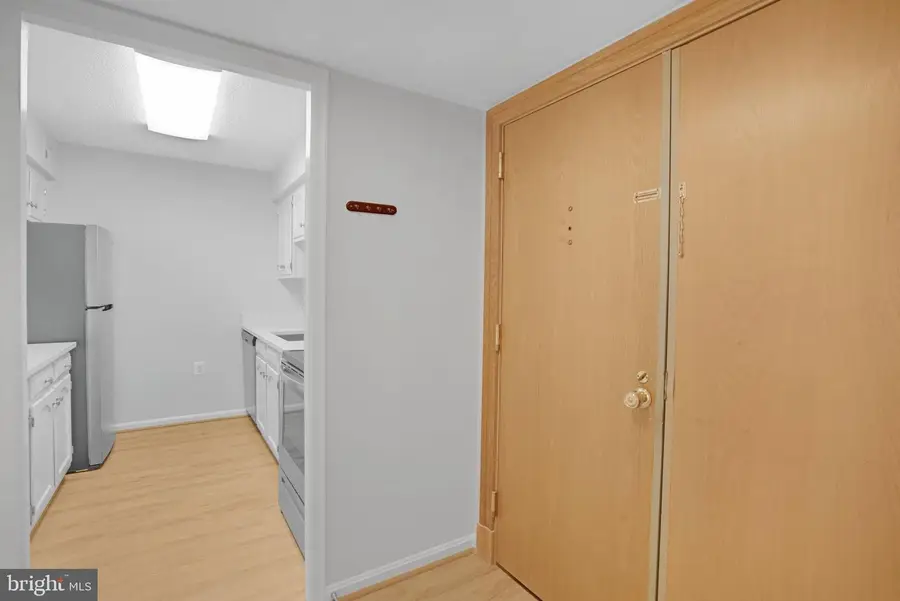 1301 N Courthouse Rd #611, Arlington, VA 22201 - Image #2