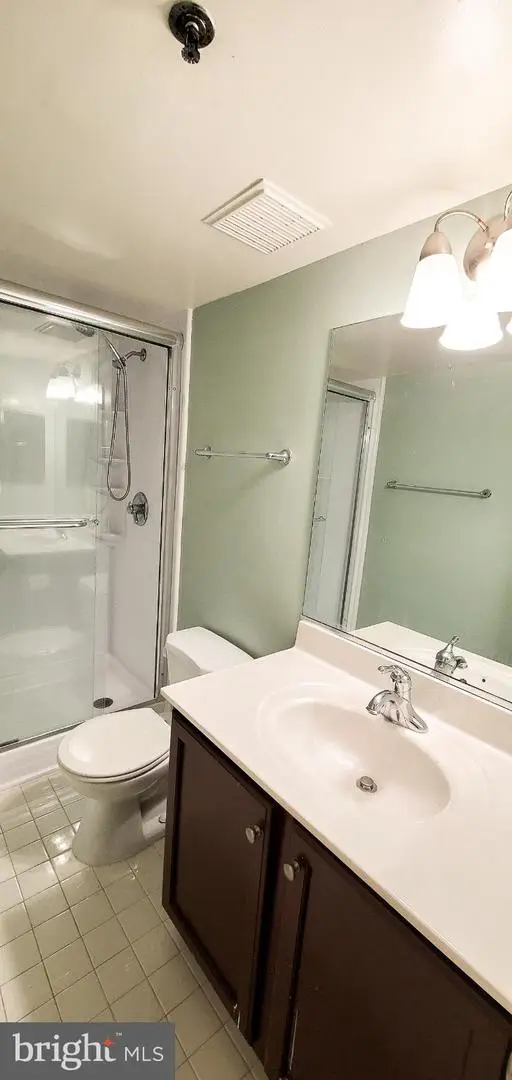 1001 N Vermont St #811, Arlington, VA 22201 - Image #2