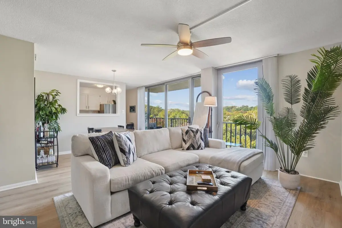 4600 S Four Mile Run Dr #842, Arlington, VA 22204 - Image #1