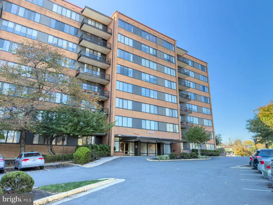4390 Lorcom Ln #402, Arlington, VA 22207 - Image #2