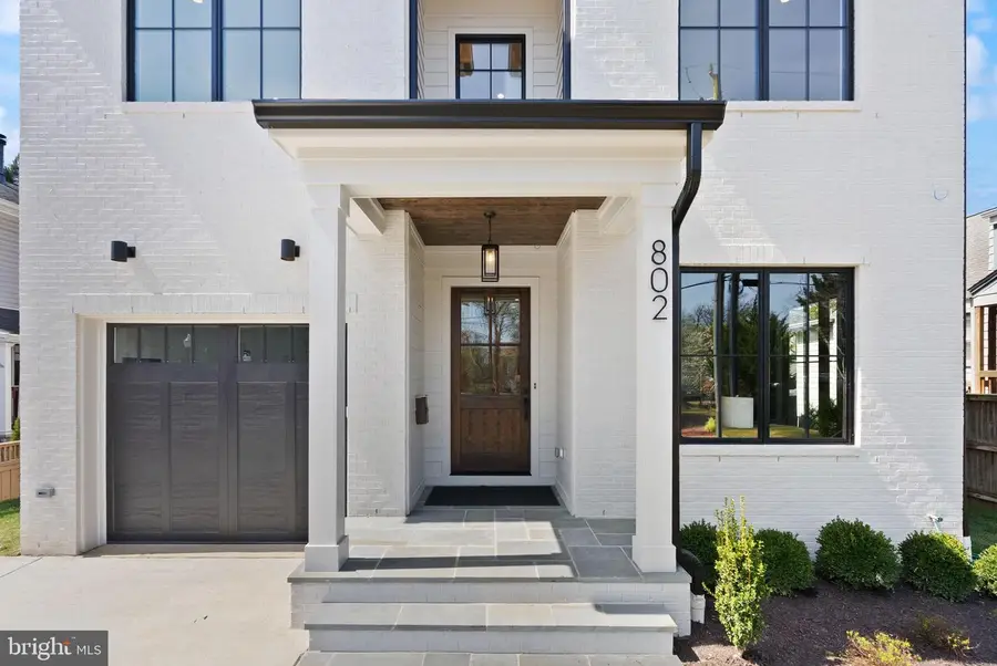 802 N Edgewood St, Arlington, VA 22201 - #3