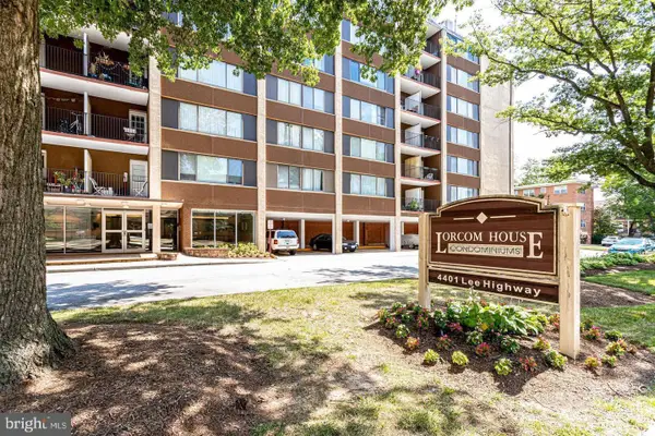 Address Withheld By Seller, ARLINGTON, VA 22207