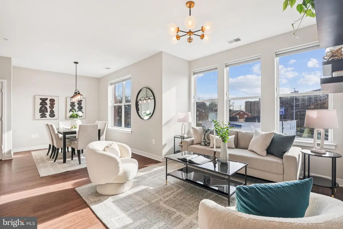 989 S Buchanan St #225, Arlington, VA 22204 - Image #1