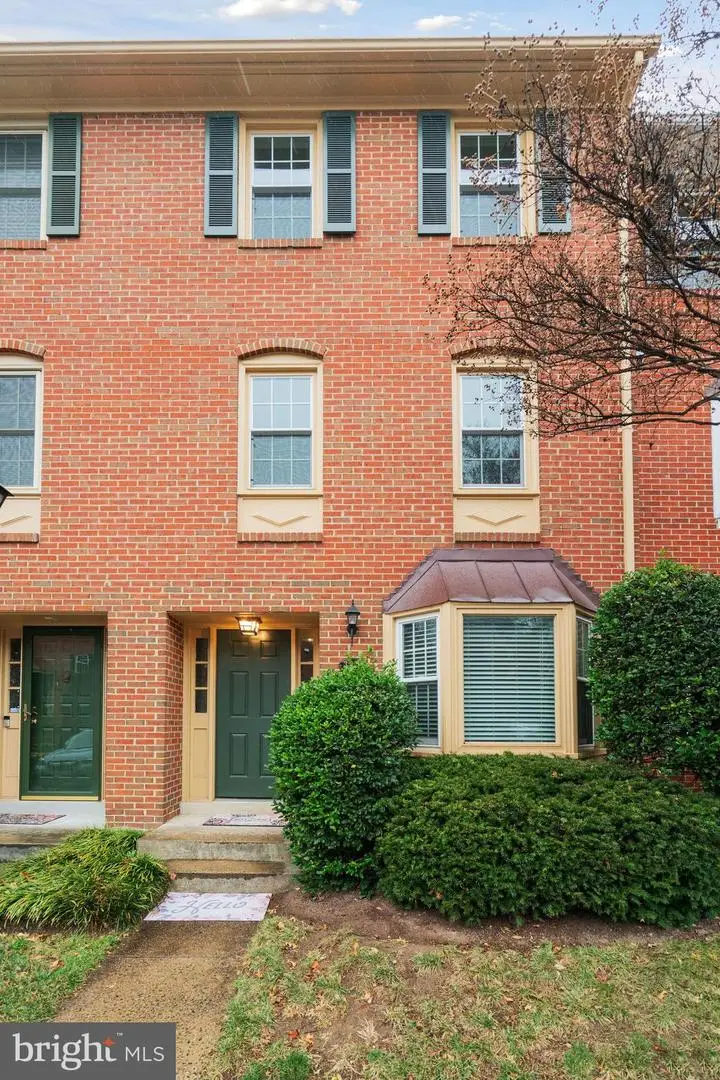 3351 5th St S, Arlington, VA 22204 - Image #2