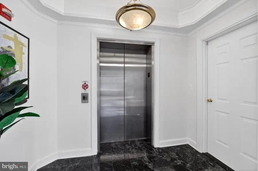 1555 N Colonial Ter #601, Arlington, VA 22209 - Image #3