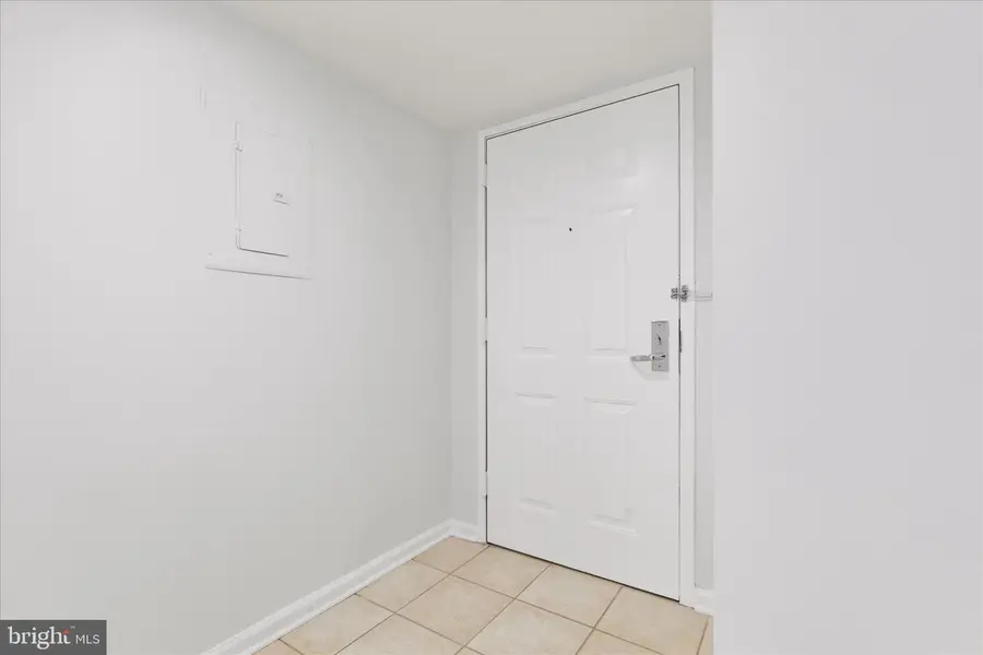 1001 N Randolph St #202, Arlington, VA 22201 - Image #2