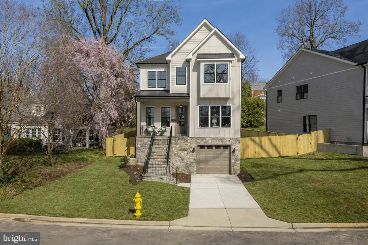 5707 9th St N, Arlington, VA 22205 - #1