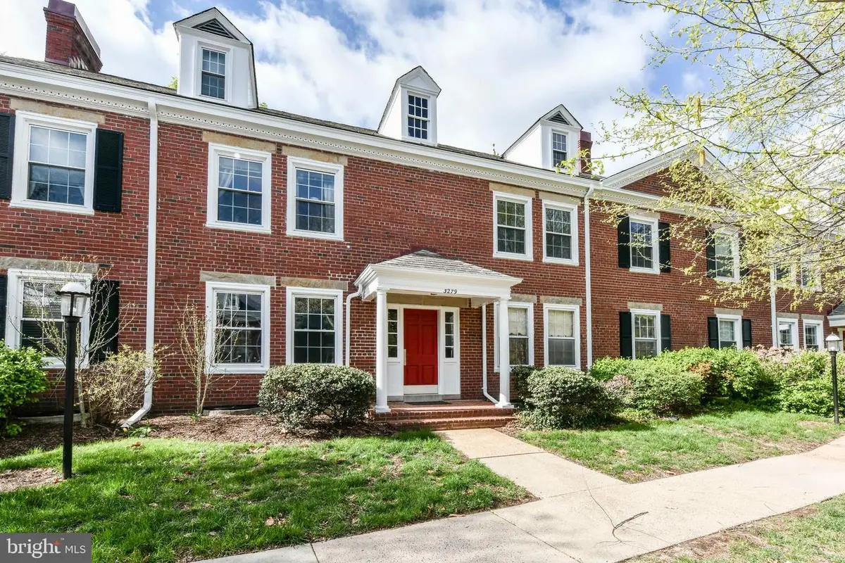 3279 S Stafford St #b2, Arlington, VA 22206 - Image #1