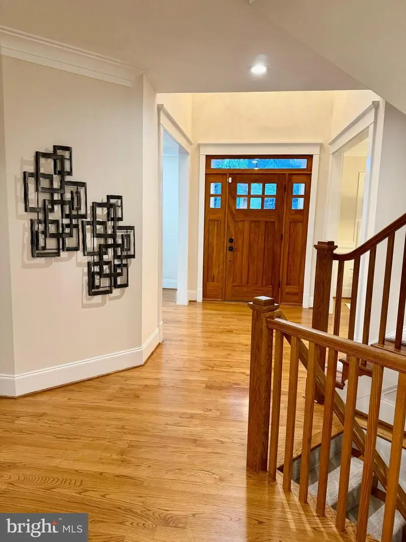 6607 31st St N, Arlington, VA 22213 - Image #3