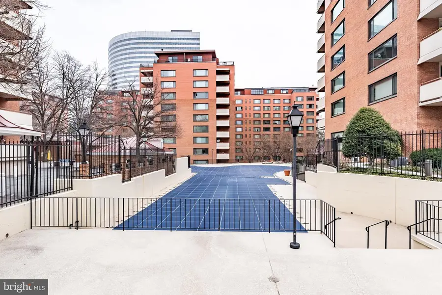 1111 Arlington Blvd #828, Arlington, VA 22209 - Image #2