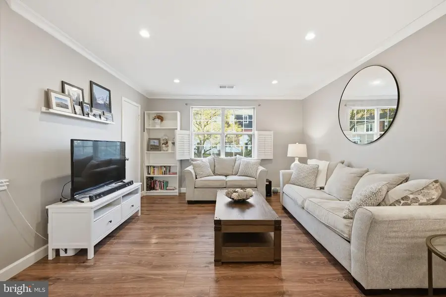 4608 28th Rd S #b, Arlington, VA 22206 - Image #2