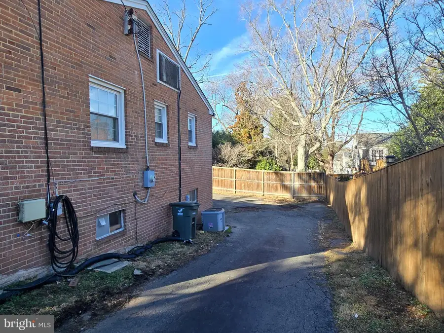 4006 N Glebe Rd N, Arlington, VA 22207 - Image #3