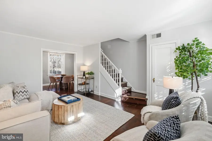 1401 S Barton St #221, Arlington, VA 22204 - Image #3