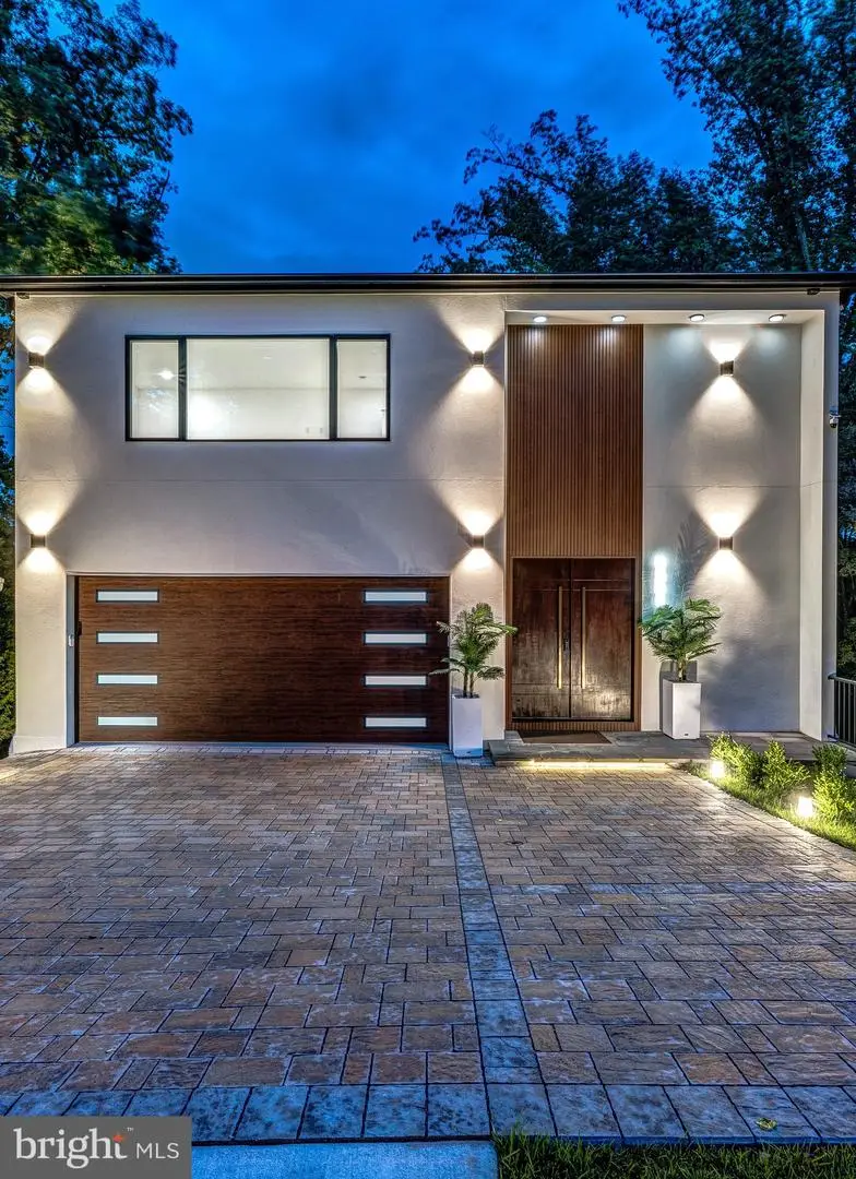 2321 N Richmond St, Arlington, VA 22207 - Image #2